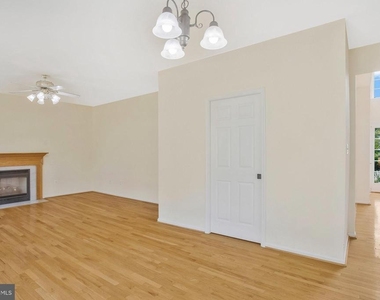 9112 Granite Court - Photo Thumbnail 27