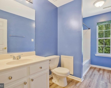 9112 Granite Court - Photo Thumbnail 46