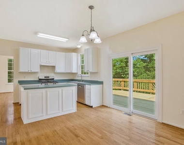 9112 Granite Court - Photo Thumbnail 23