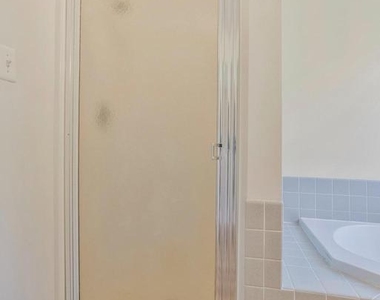 9112 Granite Court - Photo Thumbnail 44