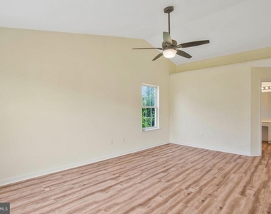 9112 Granite Court - Photo Thumbnail 41
