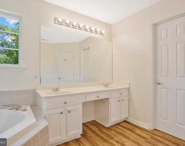 9112 Granite Court - Photo Thumbnail 45