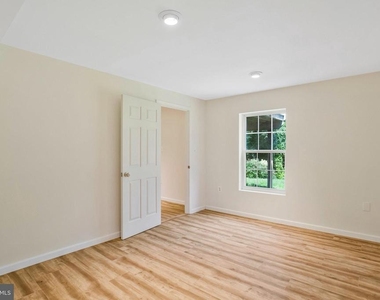 9112 Granite Court - Photo Thumbnail 59
