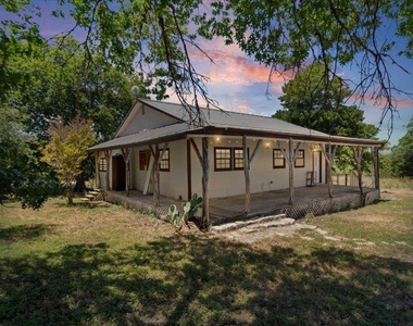 555 Harmon Hls - Photo Thumbnail 7
