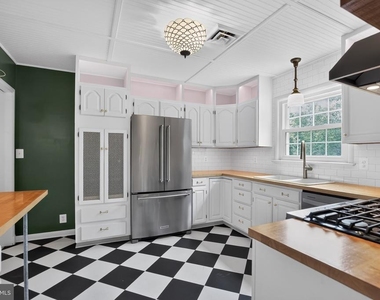 5195 Saint Leonard Road - Photo Thumbnail 7