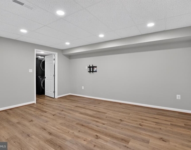 5195 Saint Leonard Road - Photo Thumbnail 29