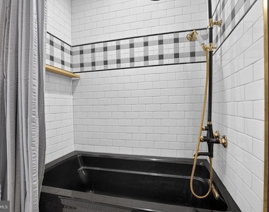 5195 Saint Leonard Road - Photo Thumbnail 16