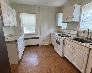9409 Belair Road - Photo Thumbnail 5