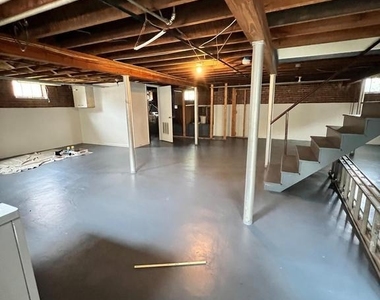 9409 Belair Road - Photo Thumbnail 12