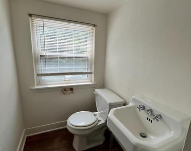 9409 Belair Road - Photo Thumbnail 16