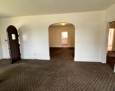 9409 Belair Road - Photo Thumbnail 15