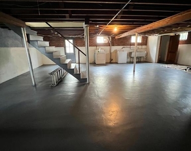 9409 Belair Road - Photo Thumbnail 11