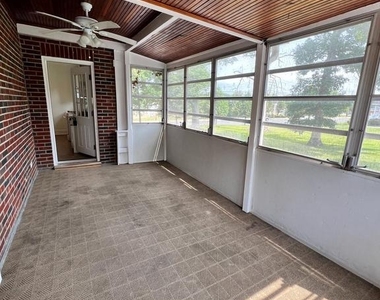 9409 Belair Road - Photo Thumbnail 4
