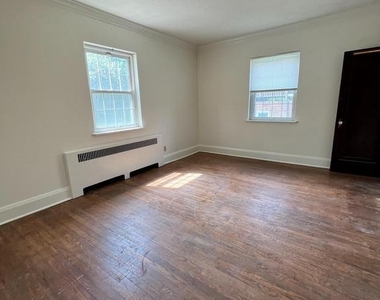 9409 Belair Road - Photo Thumbnail 10