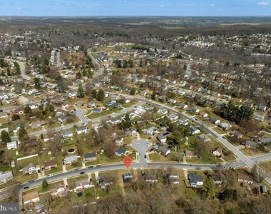 243 Highmeadow Road - Photo Thumbnail 8
