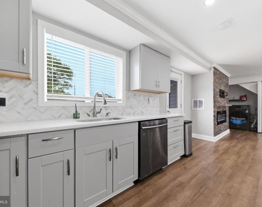 3524 Meadowside - Photo Thumbnail 13