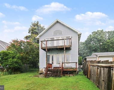 1702 Oakfield Avenue - Photo Thumbnail 13