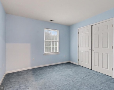 1702 Oakfield Avenue - Photo Thumbnail 1