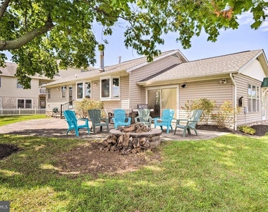 919 Oakdene Road - Photo Thumbnail 11
