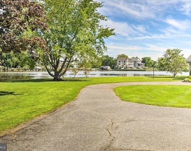 919 Oakdene Road - Photo Thumbnail 2