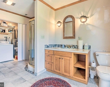 919 Oakdene Road - Photo Thumbnail 18