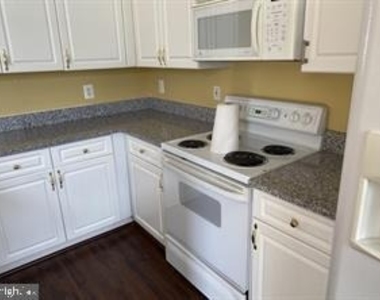 538 Rhapsody Court - Photo Thumbnail 2