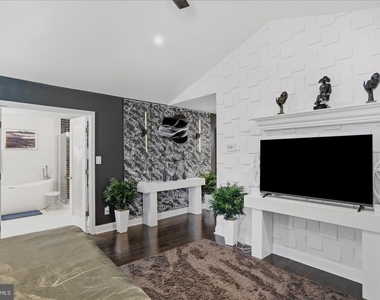 10 Graveswood Court - Photo Thumbnail 27