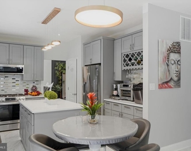 10 Graveswood Court - Photo Thumbnail 11