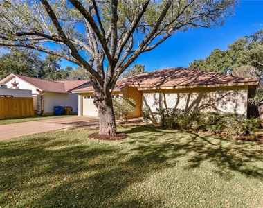 12916 Pegasus St - Photo Thumbnail 6