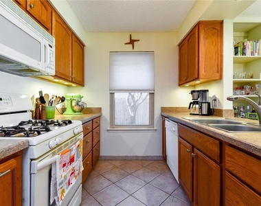 12916 Pegasus St - Photo Thumbnail 12
