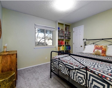 12916 Pegasus St - Photo Thumbnail 20