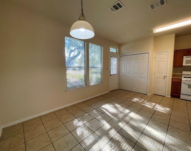251 Utterback - Photo Thumbnail 10