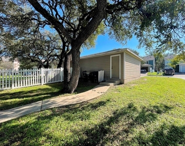 251 Utterback - Photo Thumbnail 26