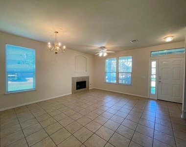 251 Utterback - Photo Thumbnail 5