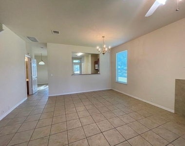 251 Utterback - Photo Thumbnail 6