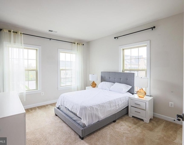603 Iron Way - Photo Thumbnail 12