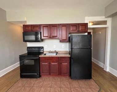 30 E 25th Street - Photo Thumbnail 2