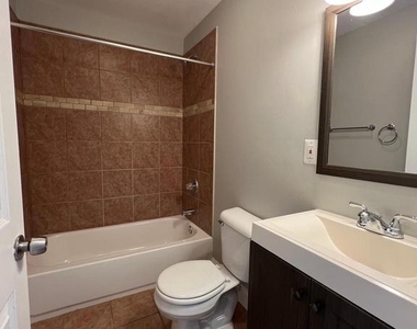 30 E 25th Street - Photo Thumbnail 5