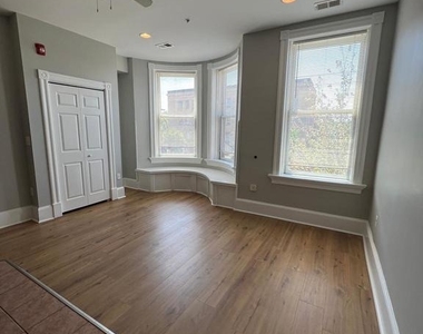 30 E 25th Street - Photo Thumbnail 3