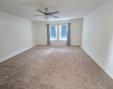 2944 Cotton Gin Dr - Photo Thumbnail 13