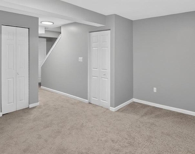 3591 Laurel View Court - Photo Thumbnail 20