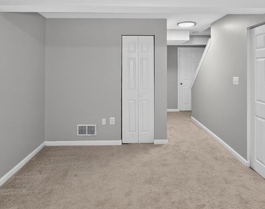 3591 Laurel View Court - Photo Thumbnail 19