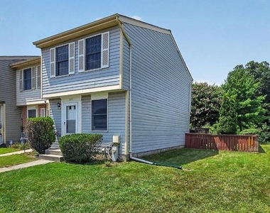 3591 Laurel View Court - Photo Thumbnail 3