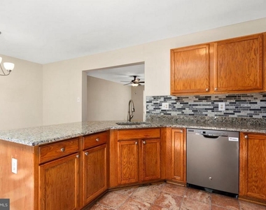 2631 Cedar Elm Drive - Photo Thumbnail 3
