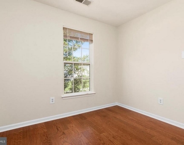 2631 Cedar Elm Drive - Photo Thumbnail 11