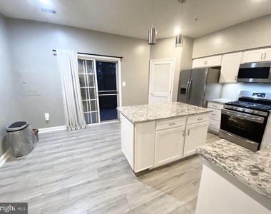 8704 Aspen Grove Court - Photo Thumbnail 8