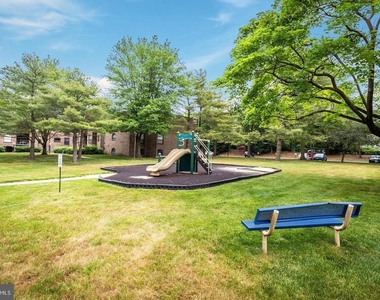 9 Silverwood Circle - Photo Thumbnail 25