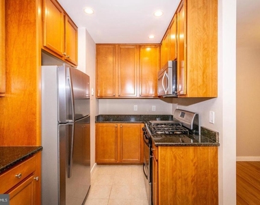 9 Silverwood Circle - Photo Thumbnail 7
