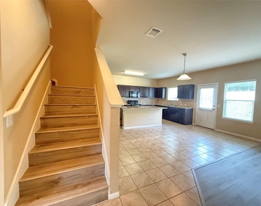 503 Libani Ln - Photo Thumbnail 7