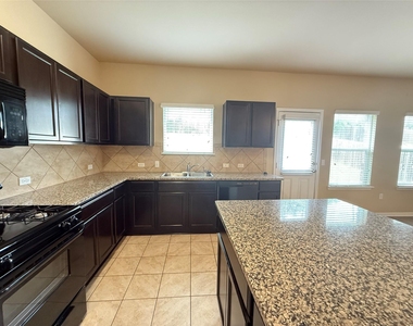 503 Libani Ln - Photo Thumbnail 13
